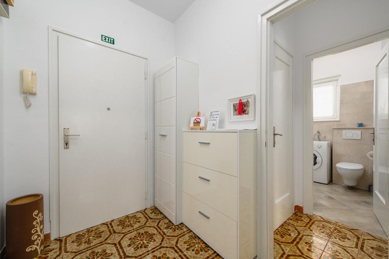 Apartment Maria ポレッチ エクステリア 写真